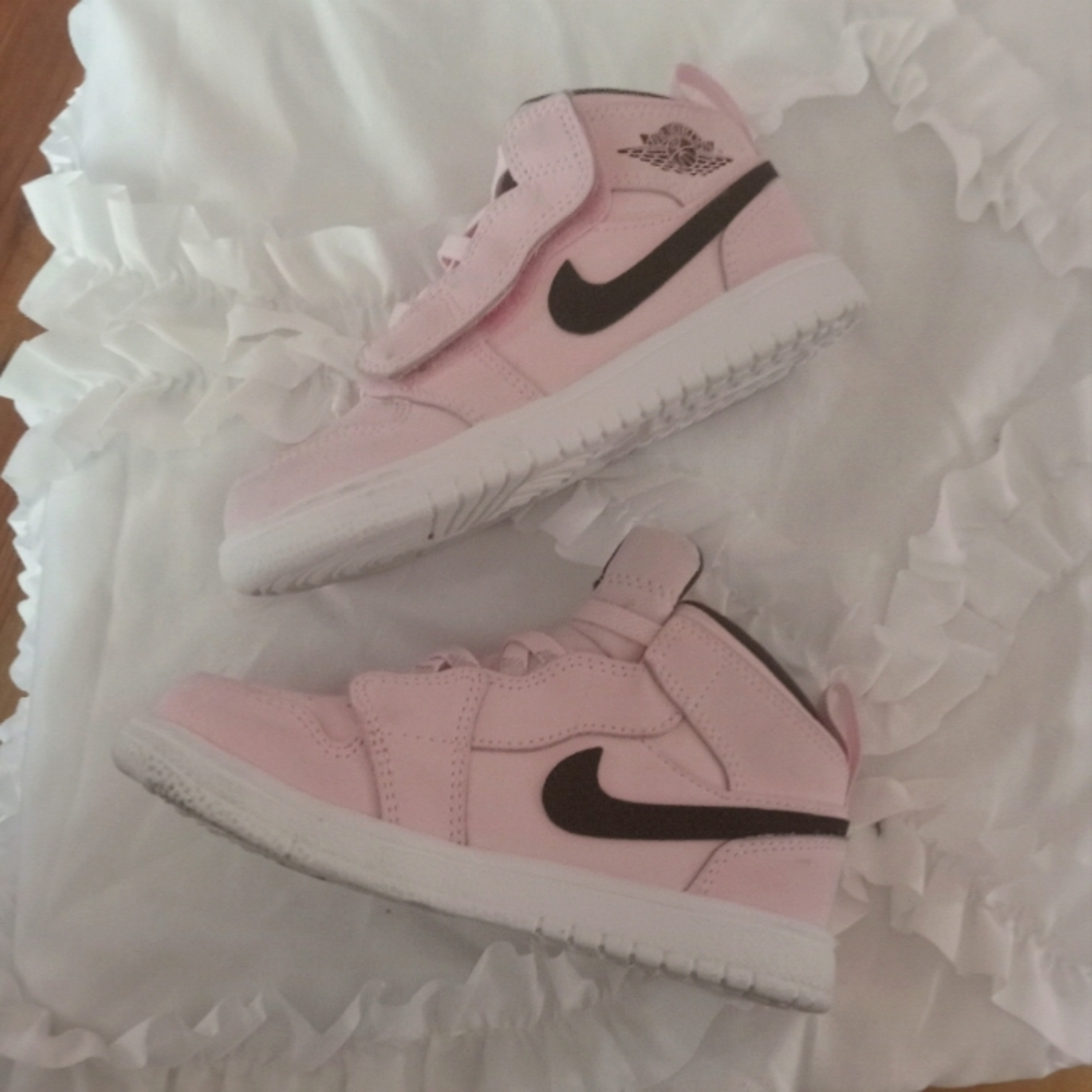 Girls air jordan ones